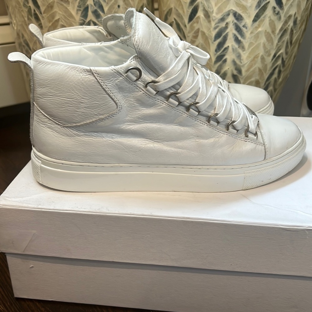White mens hightop white patient leather sneaker